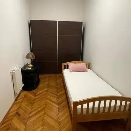 Joy Colonel Enescu 3 Apartment