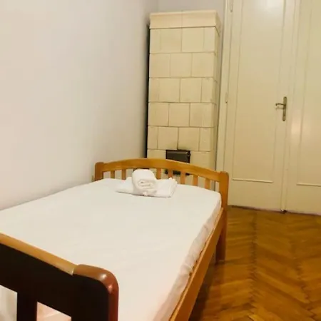 Joy Colonel Enescu 3 Apartment