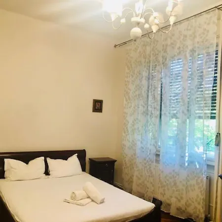 Joy Colonel Enescu 3 Apartment *