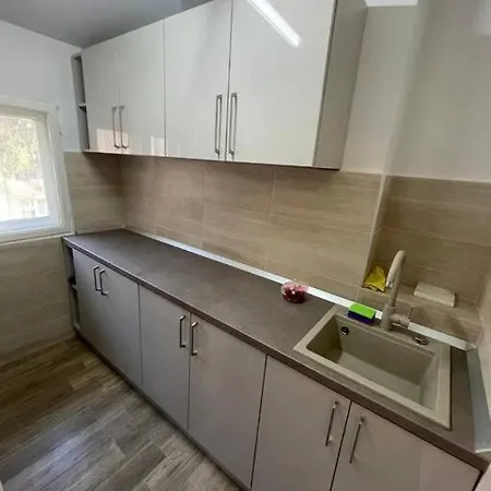 Joy Colonel Enescu 3 * Timisoara