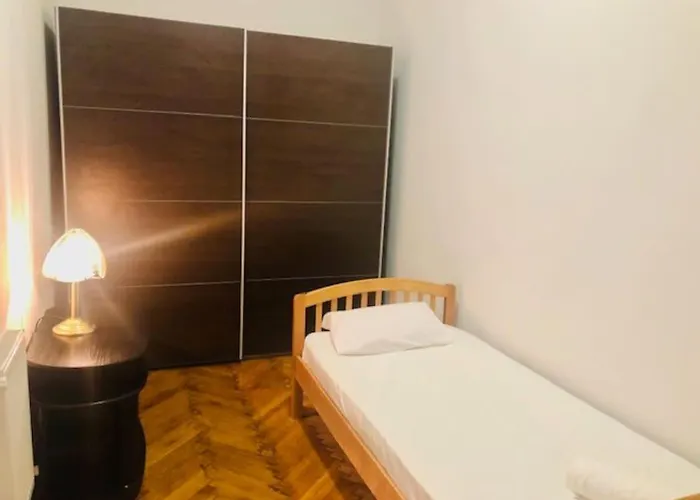 Joy Colonel Enescu 3 Apartment Timişoara